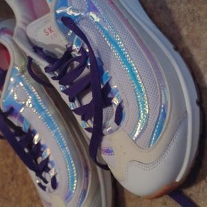 COPY - SKECHERS IRIDESCENT DECORATED AIR-COOLED MEMORY FOAM.